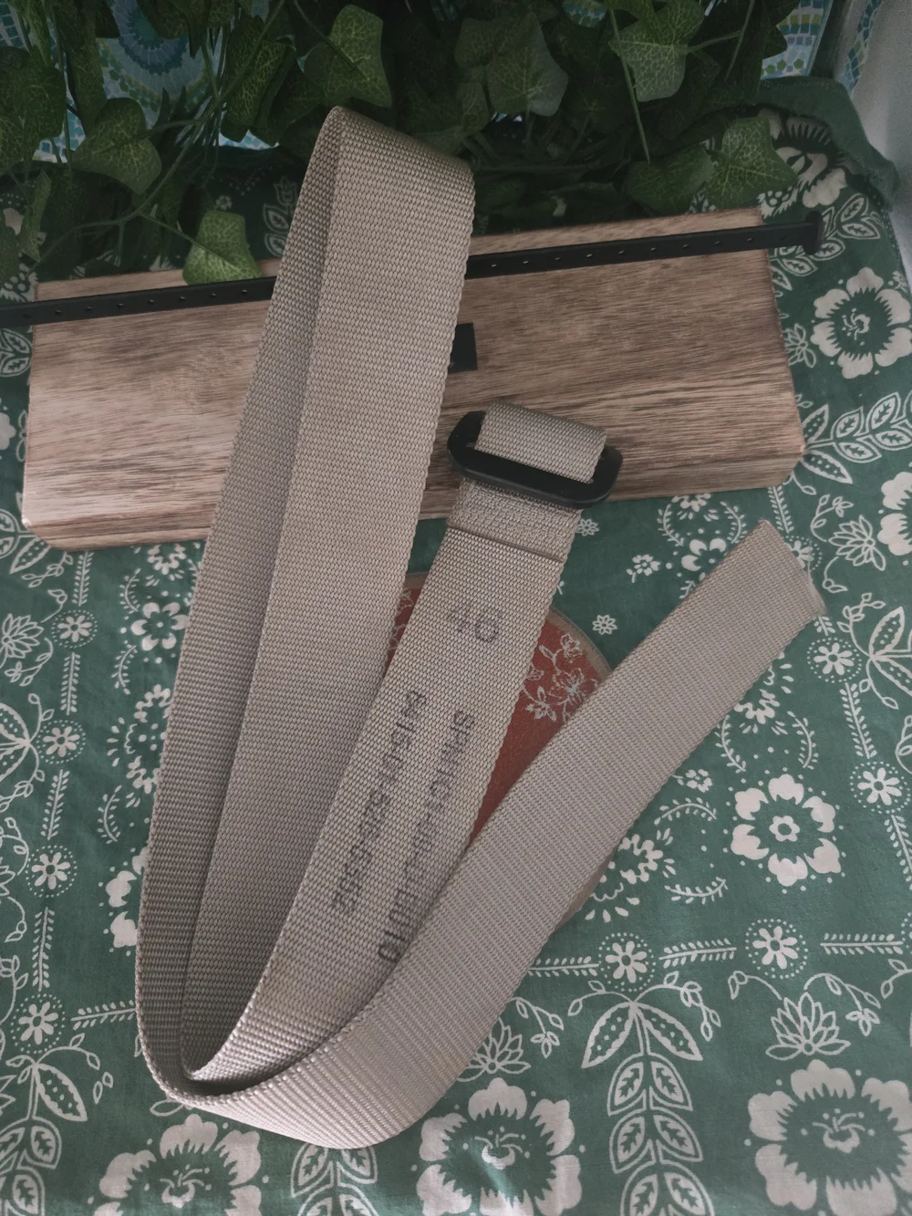 4/$15 Men's Beige Webbing Strap Belt with Black Buckle 46